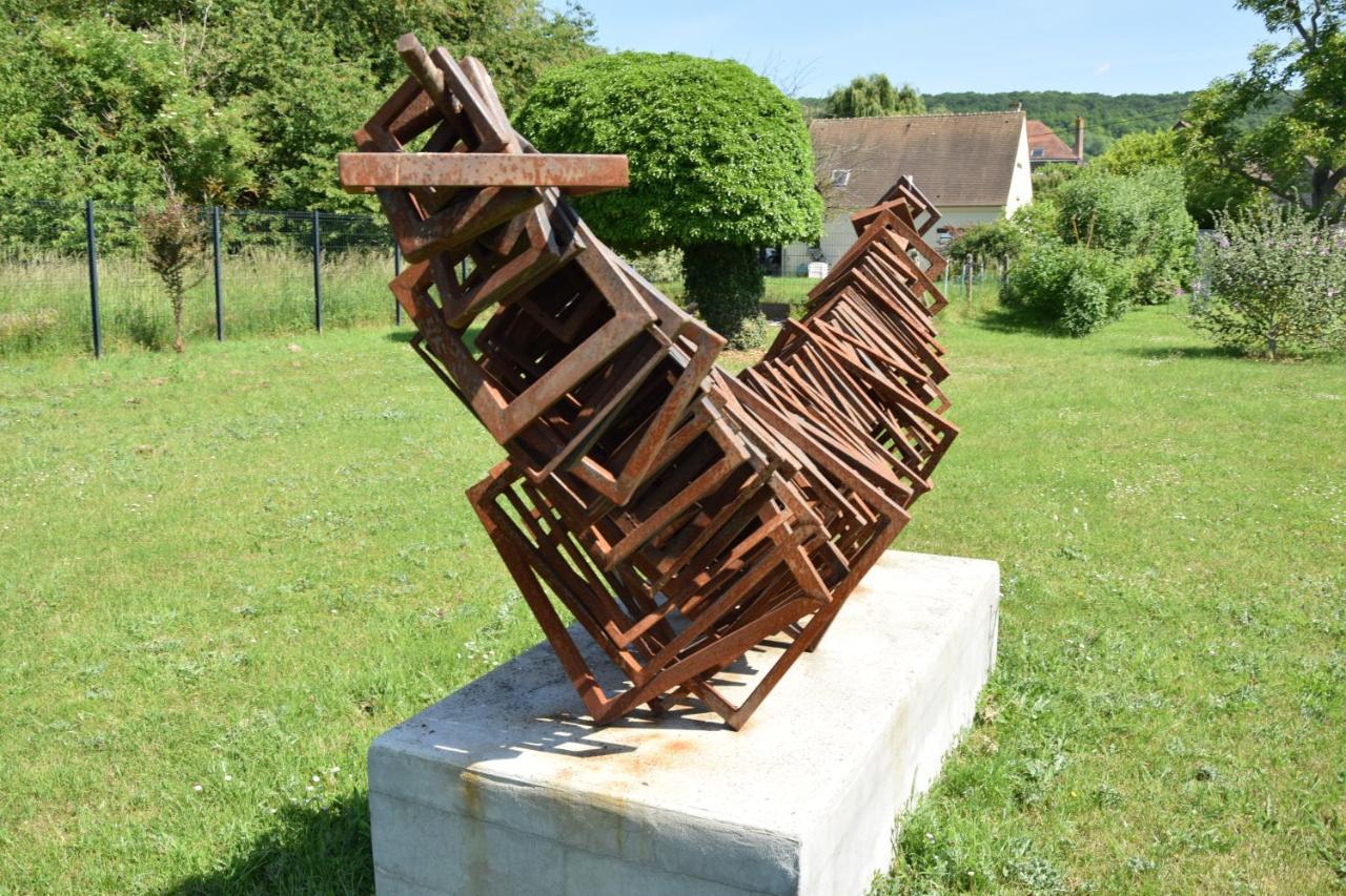 Gite Dans Parc De Sculptures - Gite "Pondichery" Port-Mort Exteriér fotografie